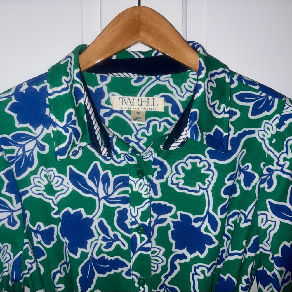 TWRHLL Women’s button- up dress- size Medium!
